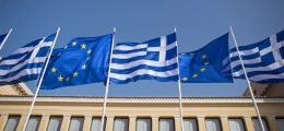 IWF halb an Bord: Euro-Länder gewähren Griechenland weitere Milliarden
