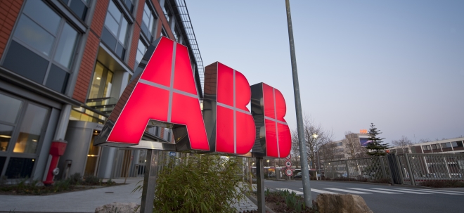 ABB (Asea Brown Boveri)-Performance im Blick SMI-Titel ABB (Asea Brown Boveri)-Aktie: So viel Verlust hätte ein ABB (Asea Brown Boveri)-Investment von vor einem Jahr eingefahren