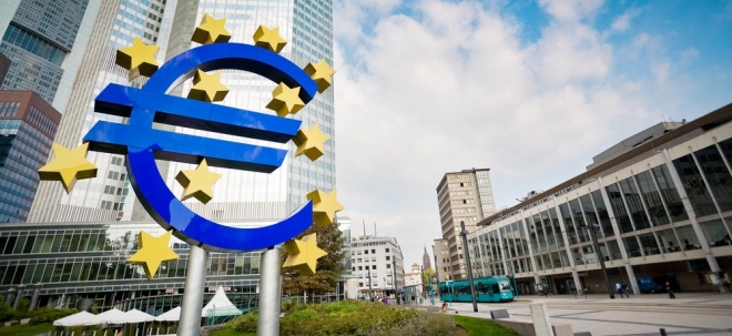 Weniger Einschränkungen EZB/Praet fordert Lockerung von Regeln für paneuropäische Banken