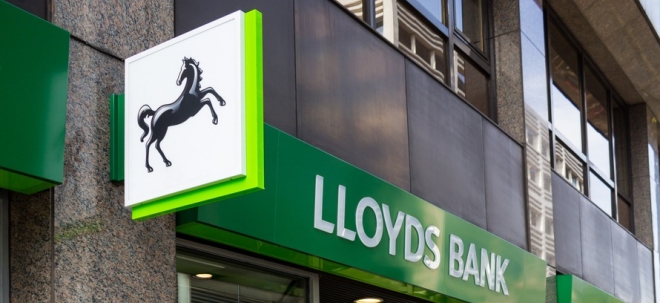 Nach Skandal Lloyds verdient wegen Schadensersatzzahlungen deutlich weniger - Aktie büßt ein