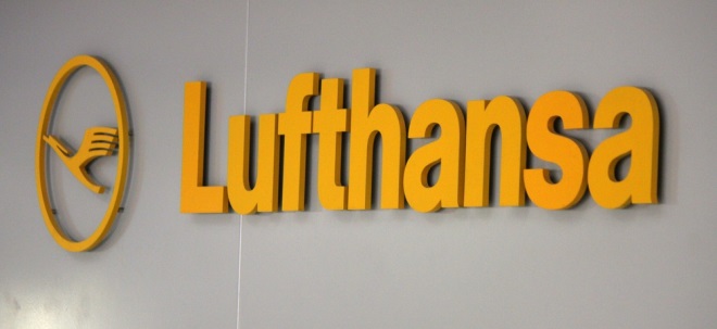 Prognose steht Lufthansa mit deutlichem Verlust im ersten Quartal - Aktie dreht ins Plus