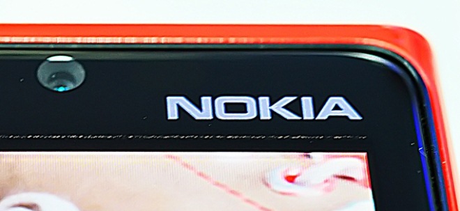 Margenziel verschoben Nokia-Aktie deutlich leichter: Gewinnwarnung infolge von AT&T-Deal mit Ericsson - AT&T steigt an