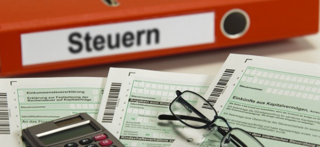 Umstrittene Prognose Steuerzahlerbund: Erst ab Montag arbeiten Deutsche in eigene Tasche