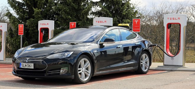 Polizeiversion Tesla Model S Plaid: High-Speed-Streifenwagen mit Nachhaltigkeitsfaktor