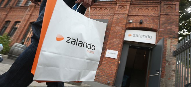 Nach heißem Sommer Europas Modekönig Zalando gerät nach Gewinnwarnung unter Beschuss